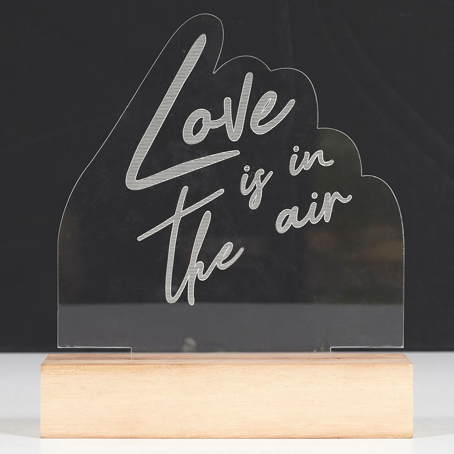 LAMPE LED LOVE IS IN THE AIR