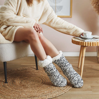 CHAUSSETTES CHINEES NOIR ET BLANC