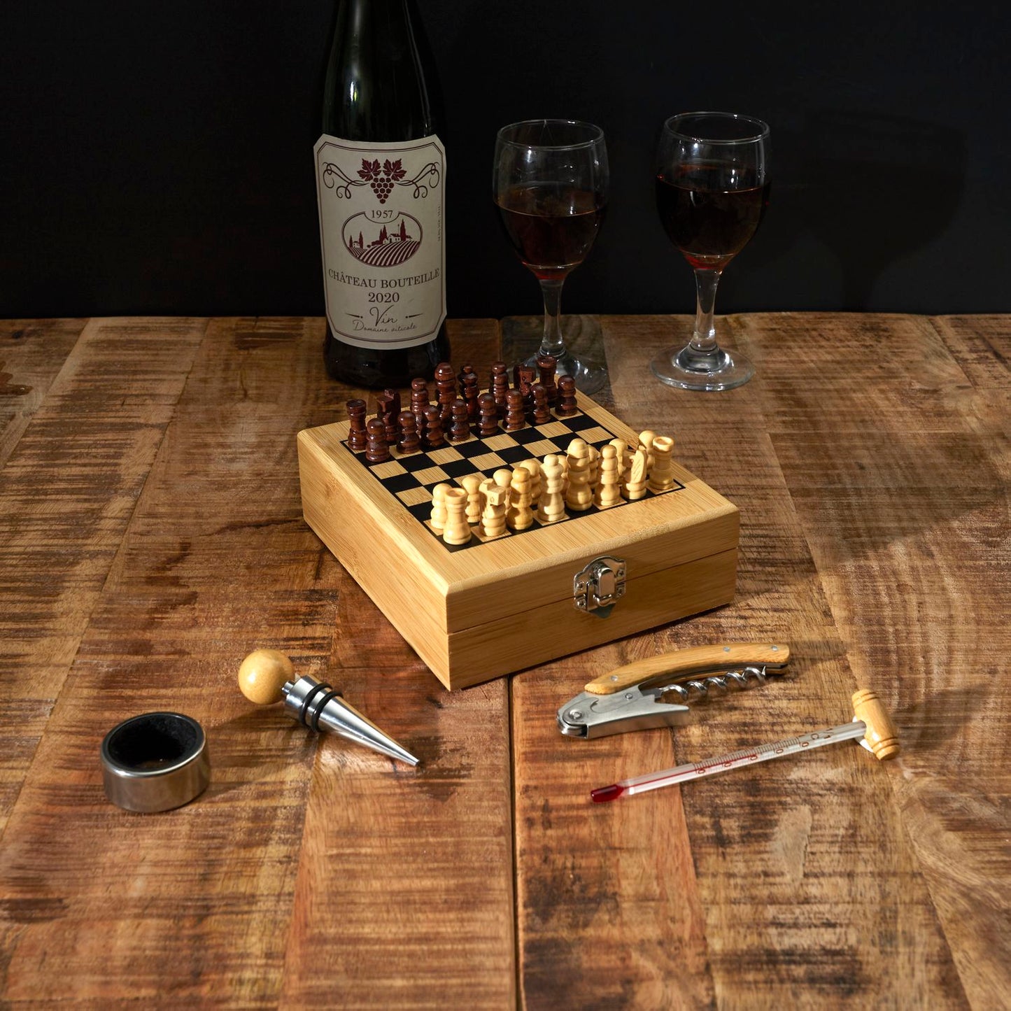 COFFRET VIN ET JEU ECHECS BAMBOU