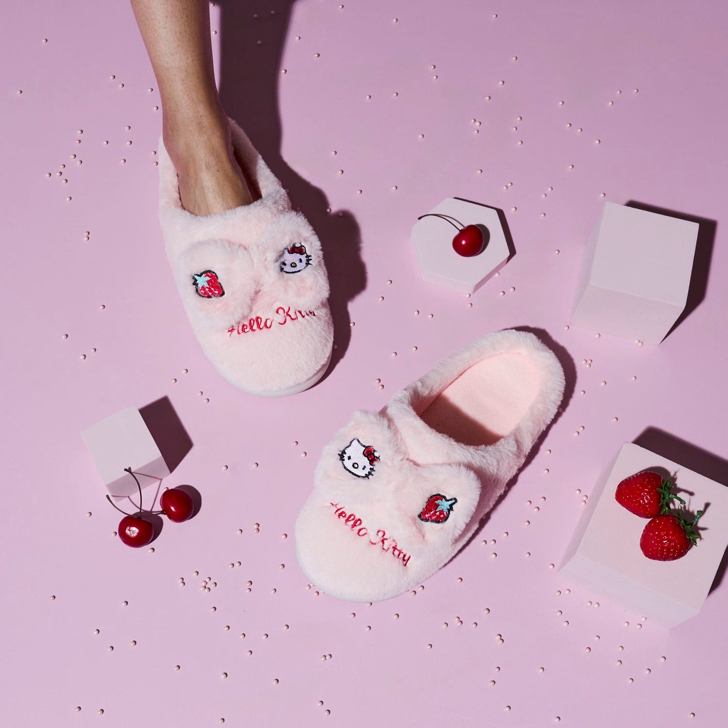 CHAUSSONS HELLO KITTY